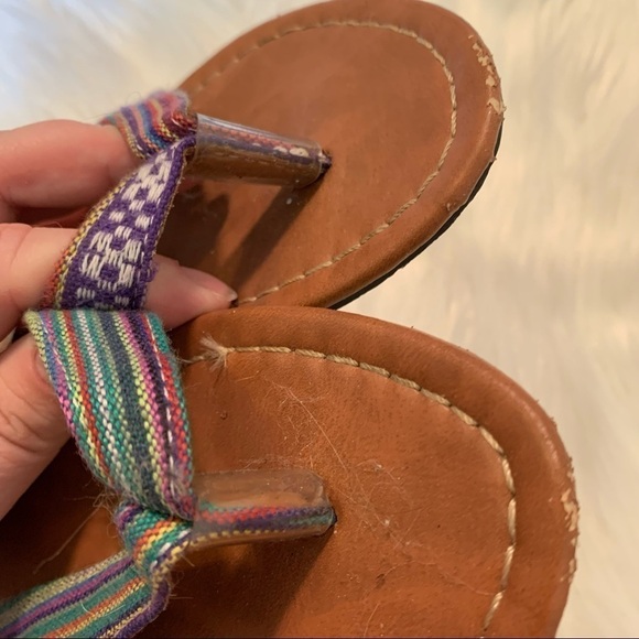 Charles Albert Flip Flops Embroidered Geometric - Picture 4 of 6